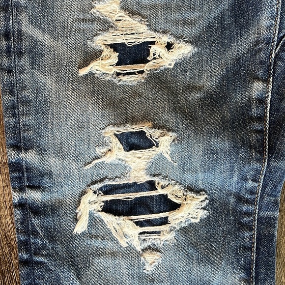 American Eagle ripped jeans. Athletic fit/move free 30/30 - Picture 7 of 10